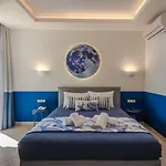 Duplex With Pool شقة