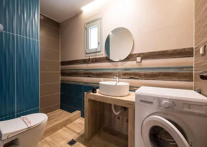 Duplex With Pool * Gerakini