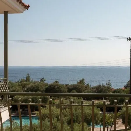 Duplex With Pool Daire *